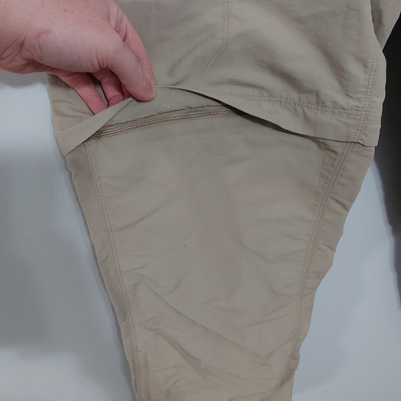 North face LARGE cargo zip pants shorts - Picture 5 of 5